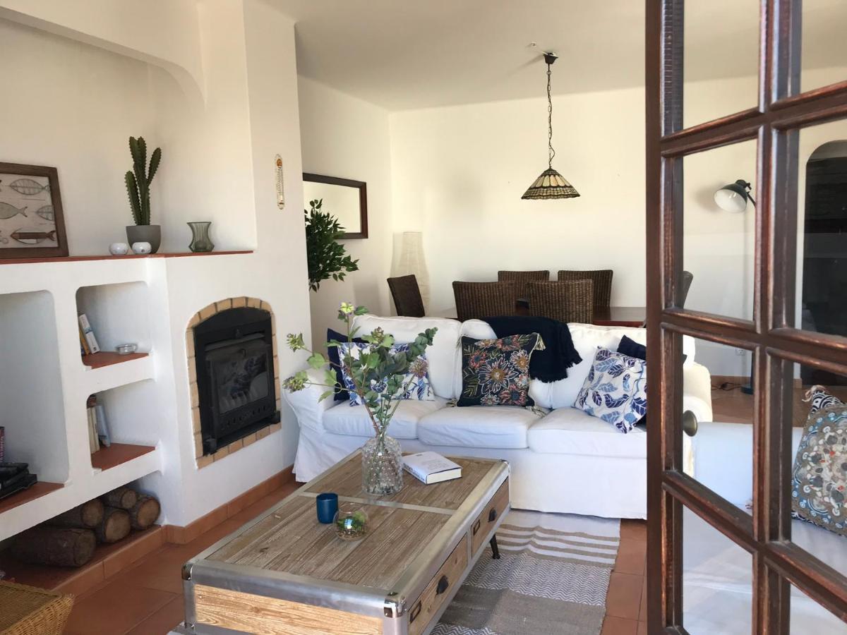 لاغوا Tranquil Benagil Sea View Apartment With Panoramic Roof Terrace And 2 Pools, 200M From Beach, On Hanging Valleys Trail المظهر الخارجي الصورة